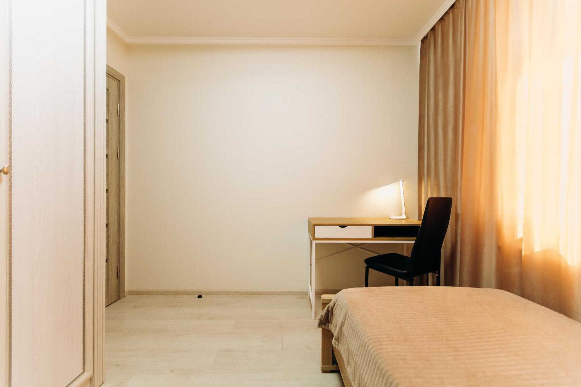 Luxury Family On Golovna: Prime Border Route Location Apartment