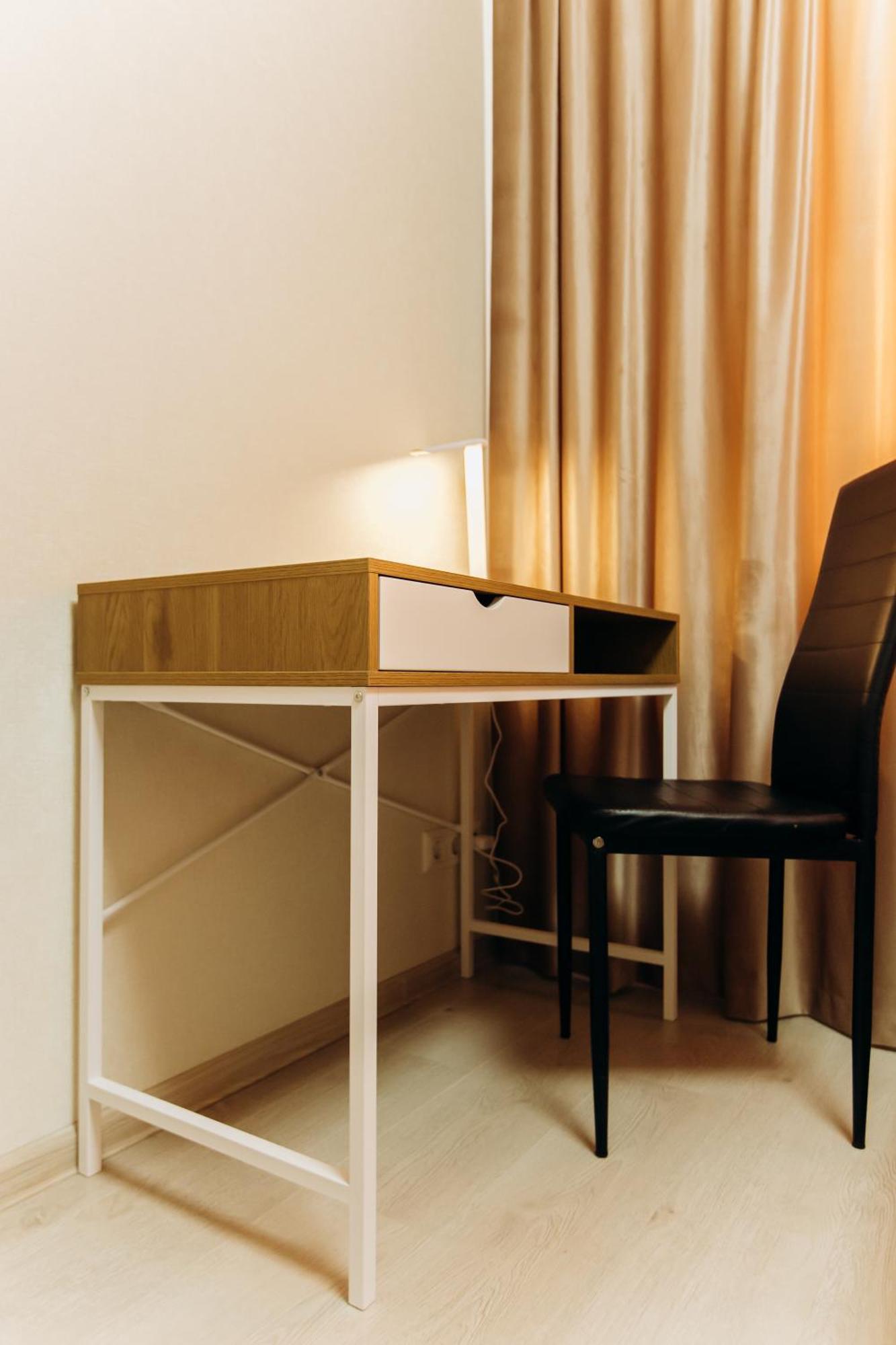 Apartment Luxury Family On Golovna найкраще розташування по дорозі до кордону - район тц депот безконтактне заселення